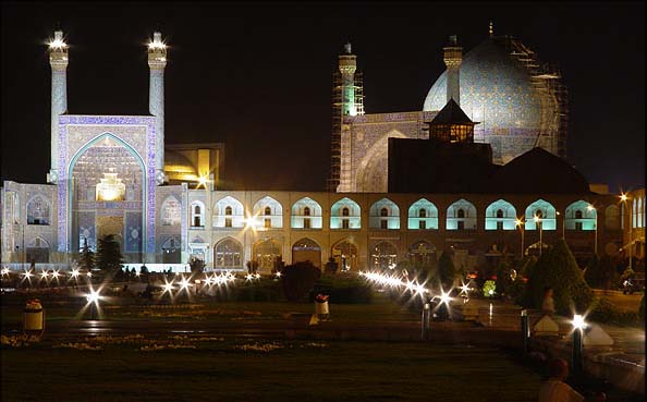 Esfahan-en-noche